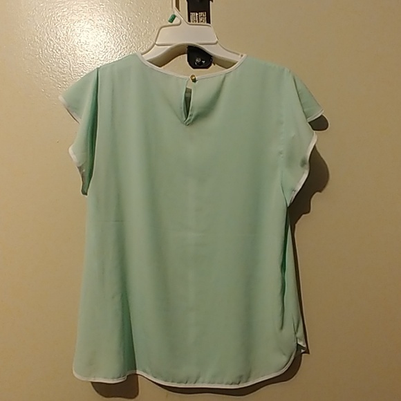 Blouse - Picture 2 of 4